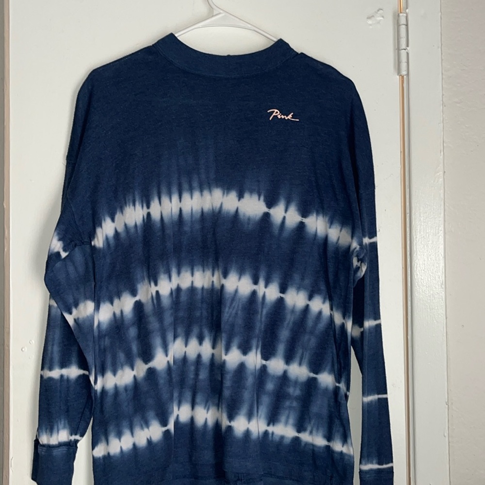 SUPER CUTE pink “tie dye” soft long sleeve🩵